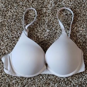 White vs pink bra